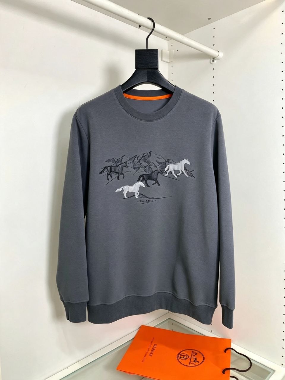 H3rmes Air-Layer Pullover Sweatshirt — Black-Grey-Blue image 2