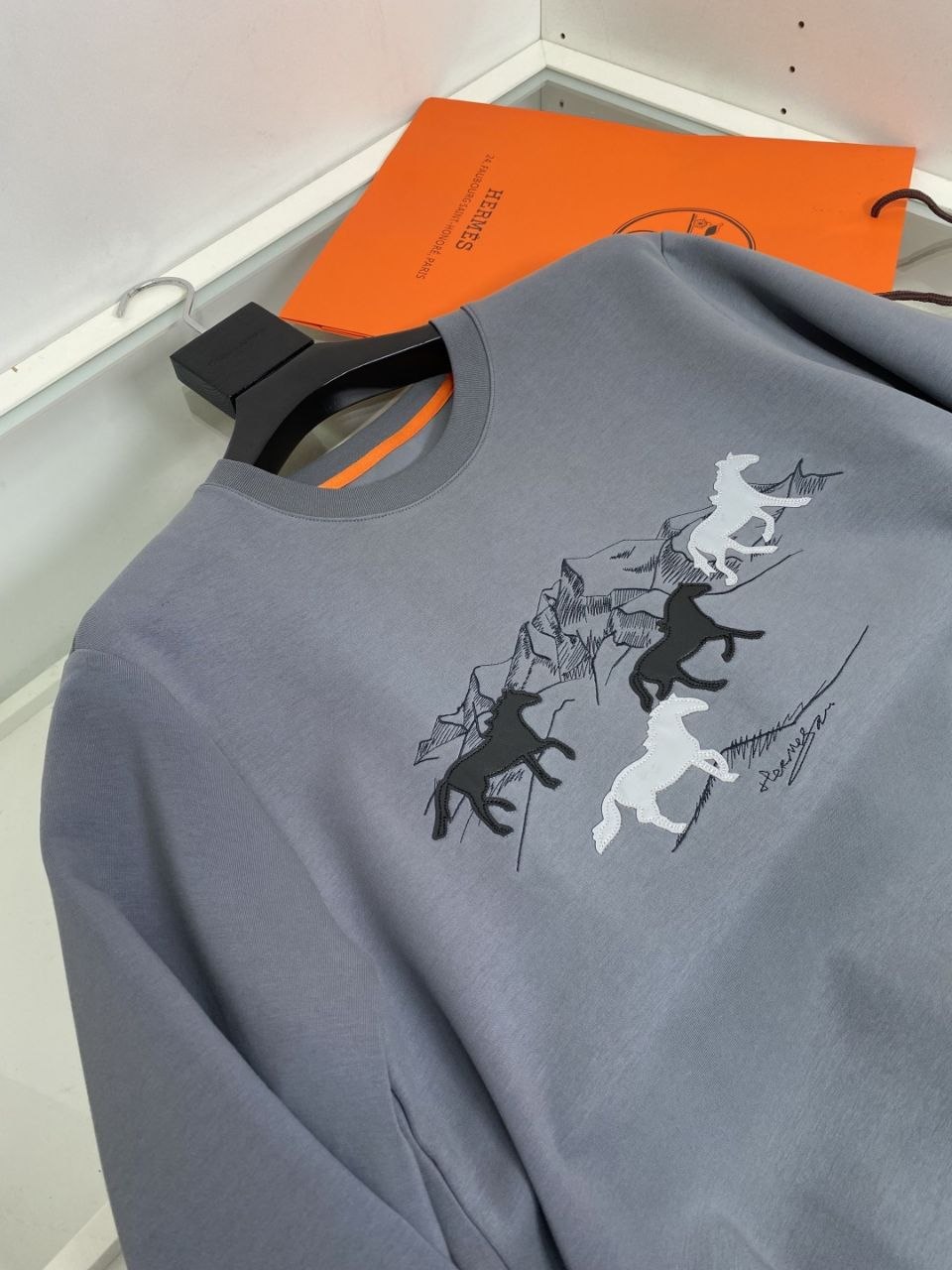 H3rmes Air-Layer Pullover Sweatshirt — Black-Grey-Blue image 5