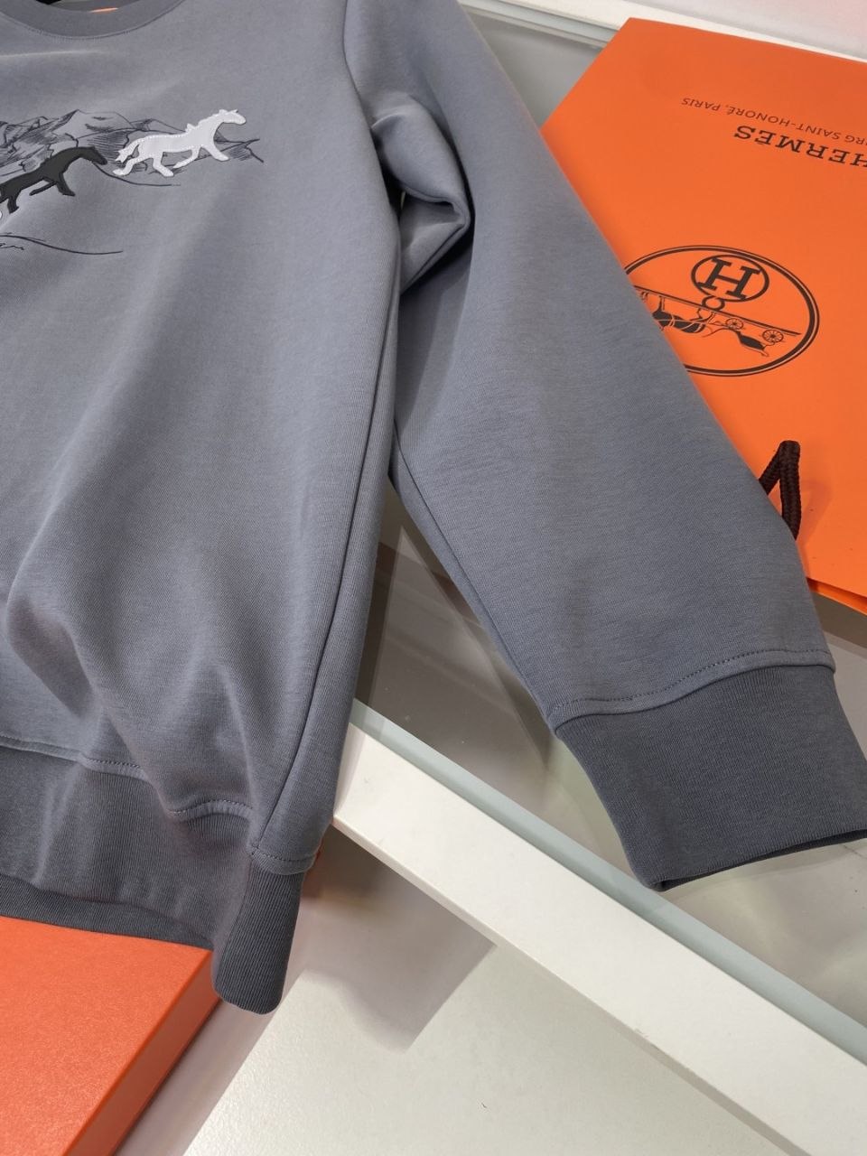 H3rmes Air-Layer Pullover Sweatshirt — Black-Grey-Blue image 7