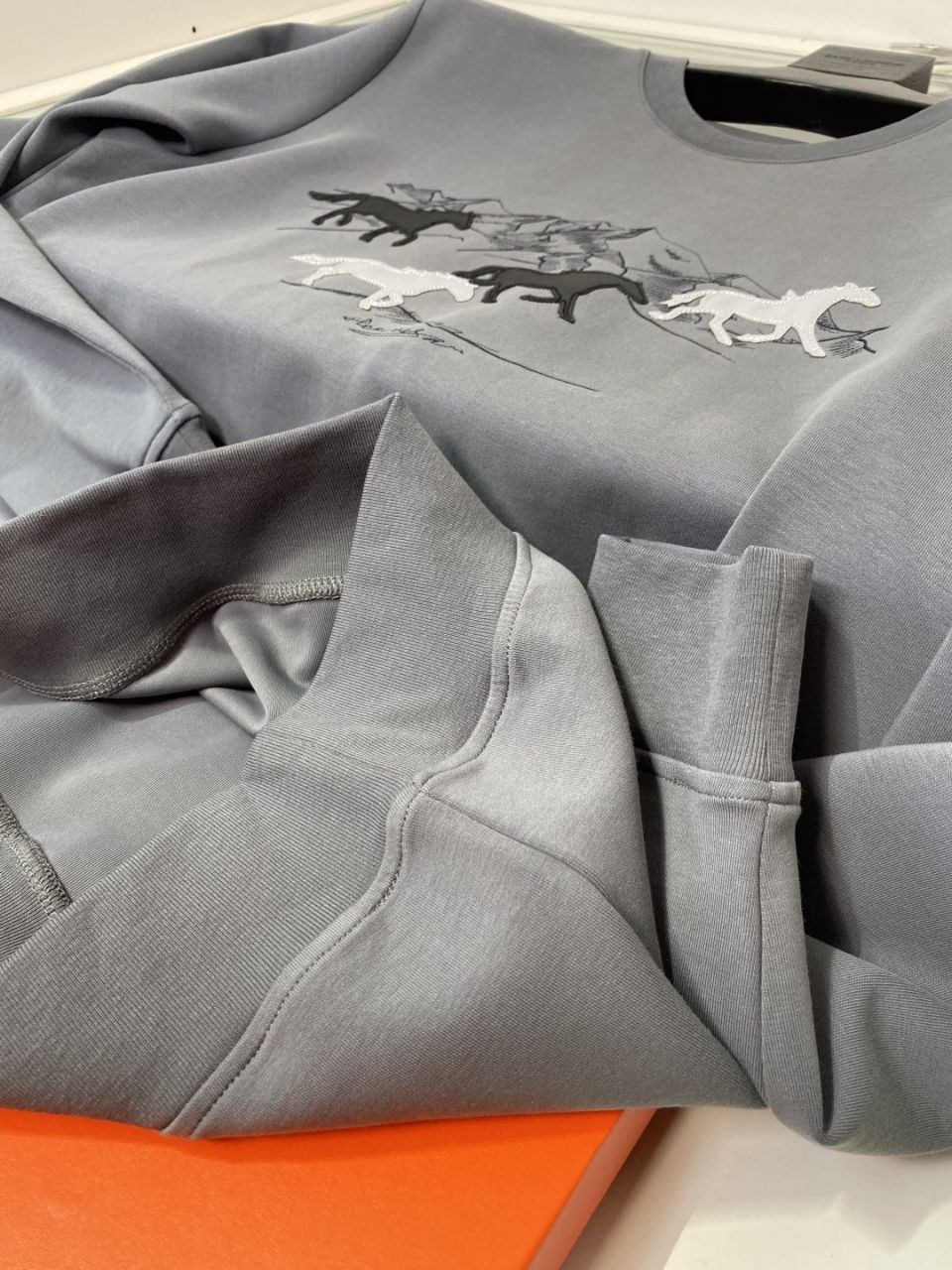 H3rmes Air-Layer Pullover Sweatshirt — Black-Grey-Blue image 9