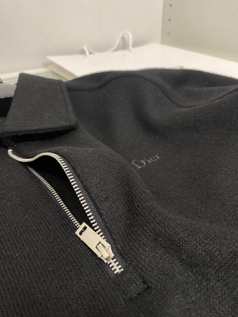 D1or Collar Knit Long-Sleeve — Black-Grey