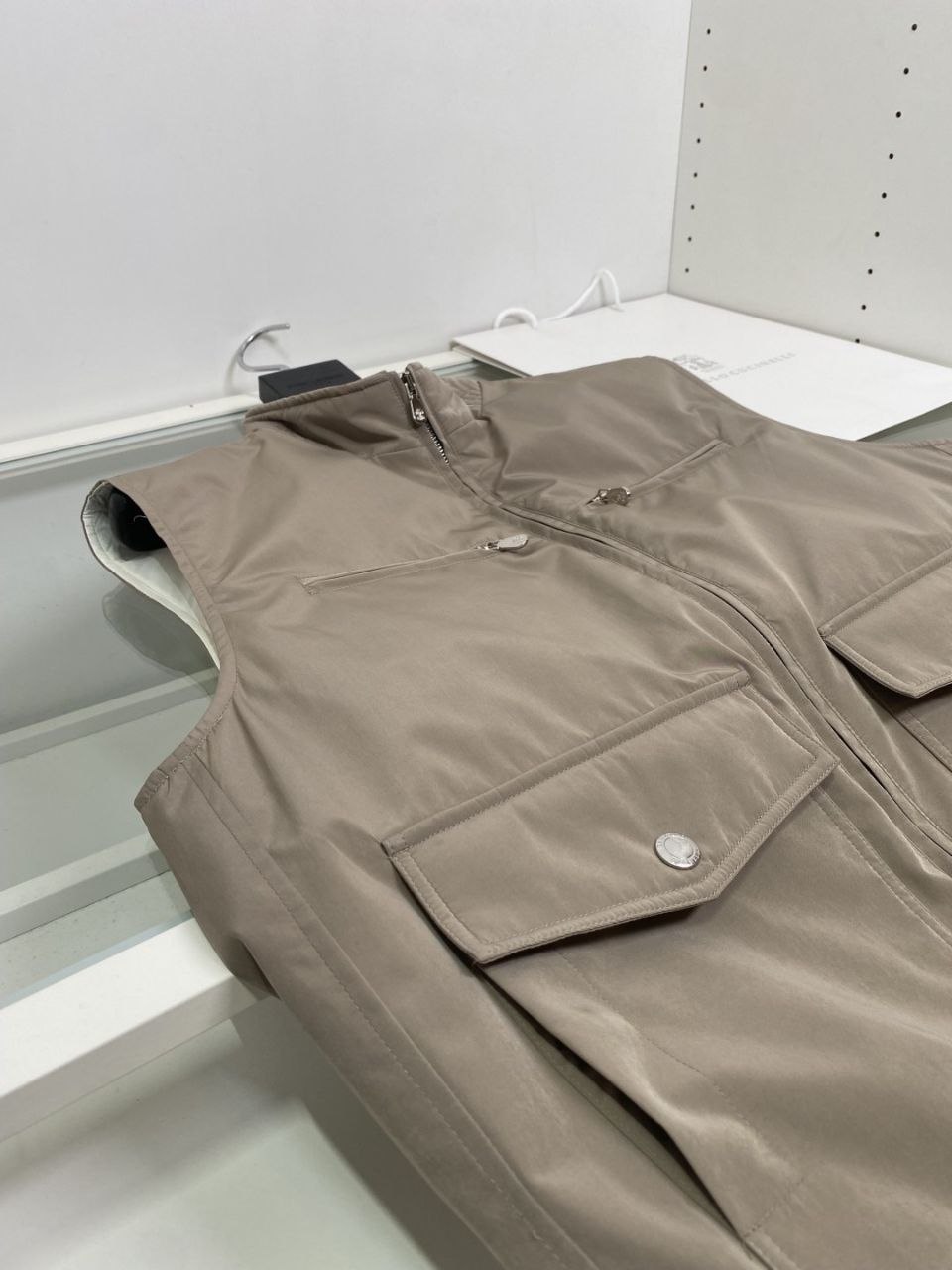 Brun3llo Cuc1nelli Down Vest — Off-White-Khaki image 4
