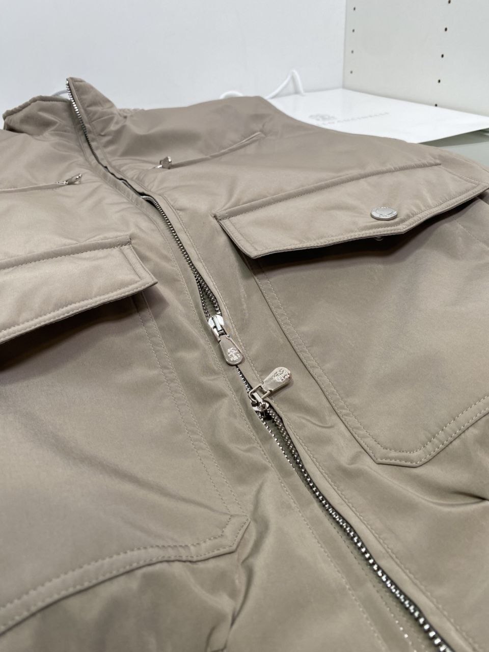 Brun3llo Cuc1nelli Down Vest — Off-White-Khaki image 7