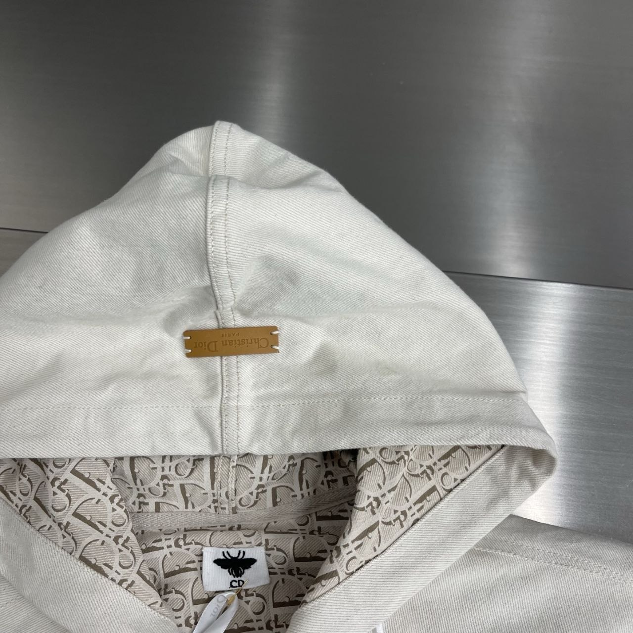 D1or Off-White Hooded Denim Jacket — S-M-L