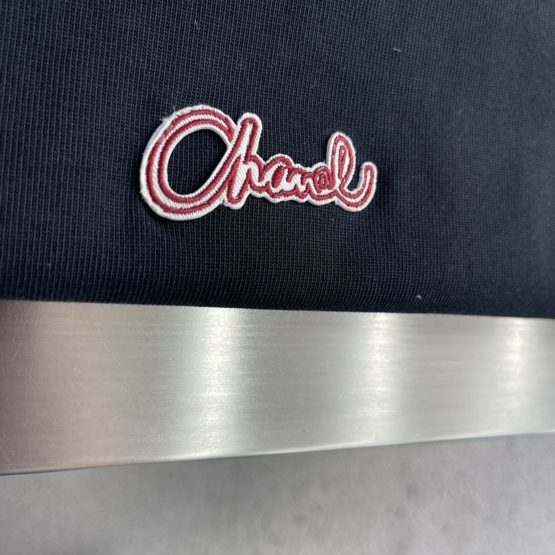 Ch@nel Appliqué-Logo Crewneck Tee — S-XL image 5
