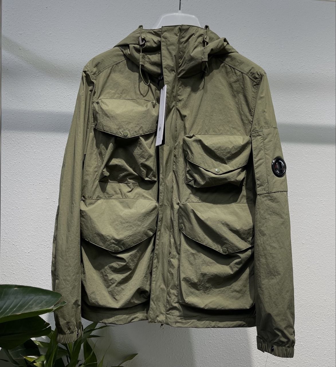 C.P. C0mpany Goggles Jacket — Black-Green-Military image 3