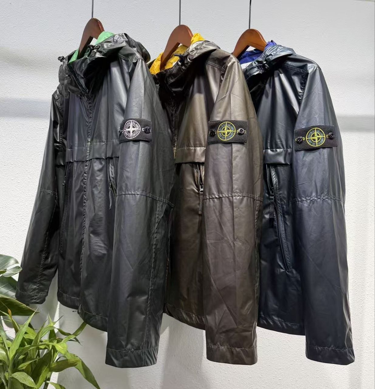 Stone 1sland Thermal-Reactive Windbreaker — Multi-Colour