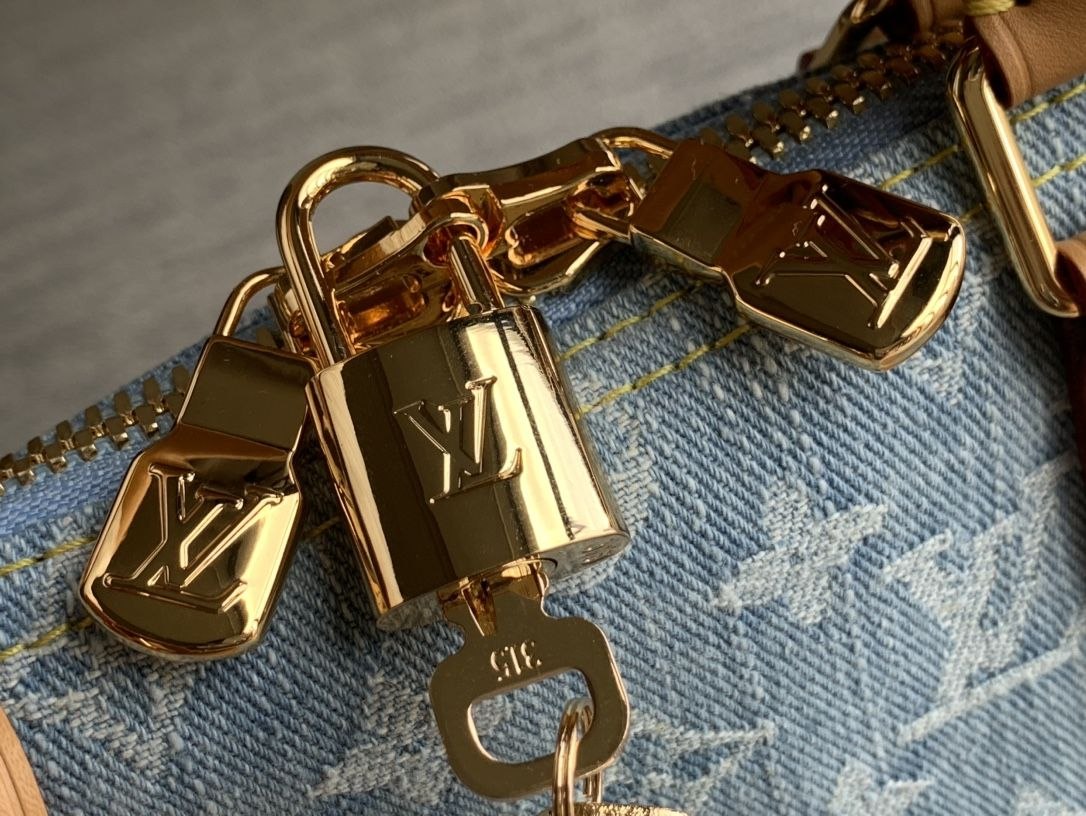 1V Keepall Bandoulière 45 — Denim Light Blue image 7