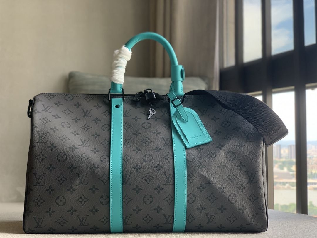 1V Keepall Bandoulière 45 — Silver-Light Blue image 2