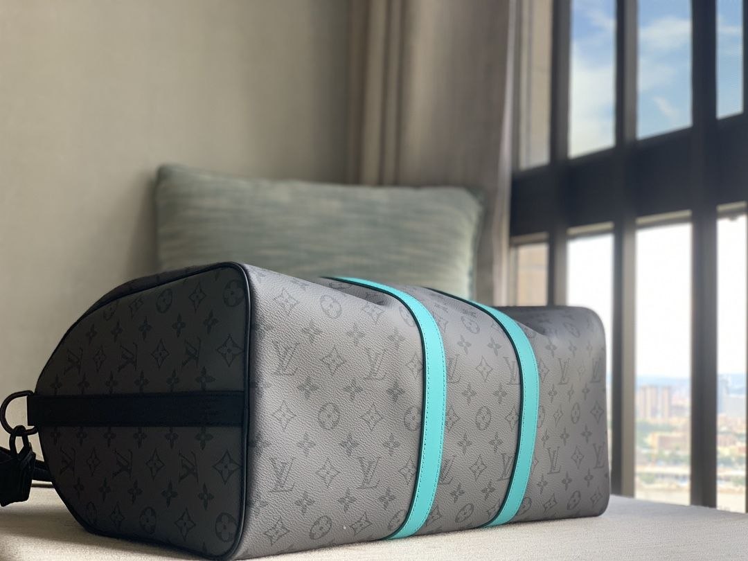 1V Keepall Bandoulière 45 — Silver-Light Blue image 7