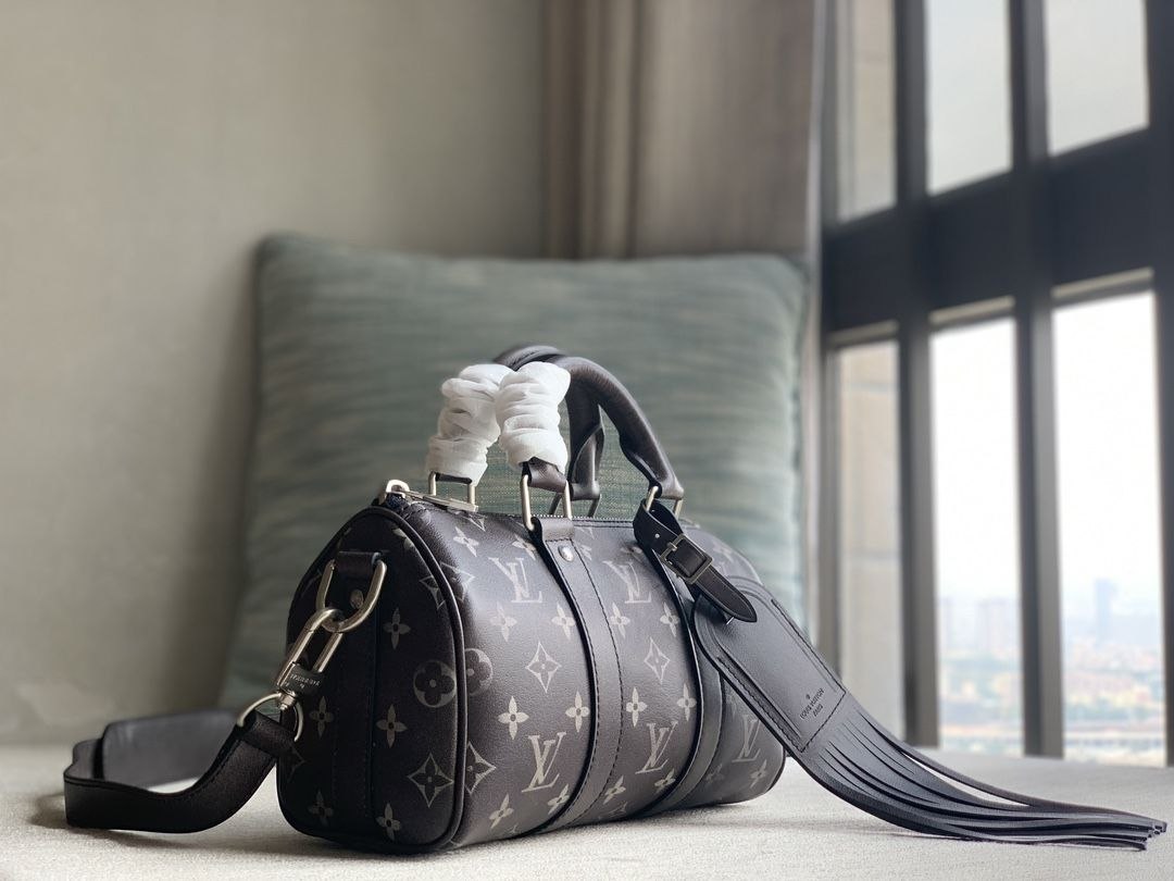 1V Keepall Bandoulière 25 — Black image 4