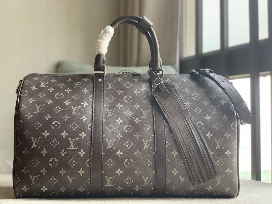 1V Keepall Bandoulière 50 — Black
