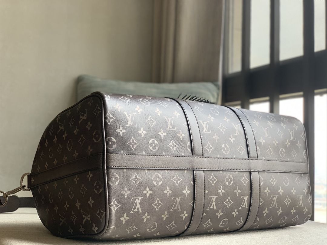 1V Keepall Bandoulière 50 — Black image 4