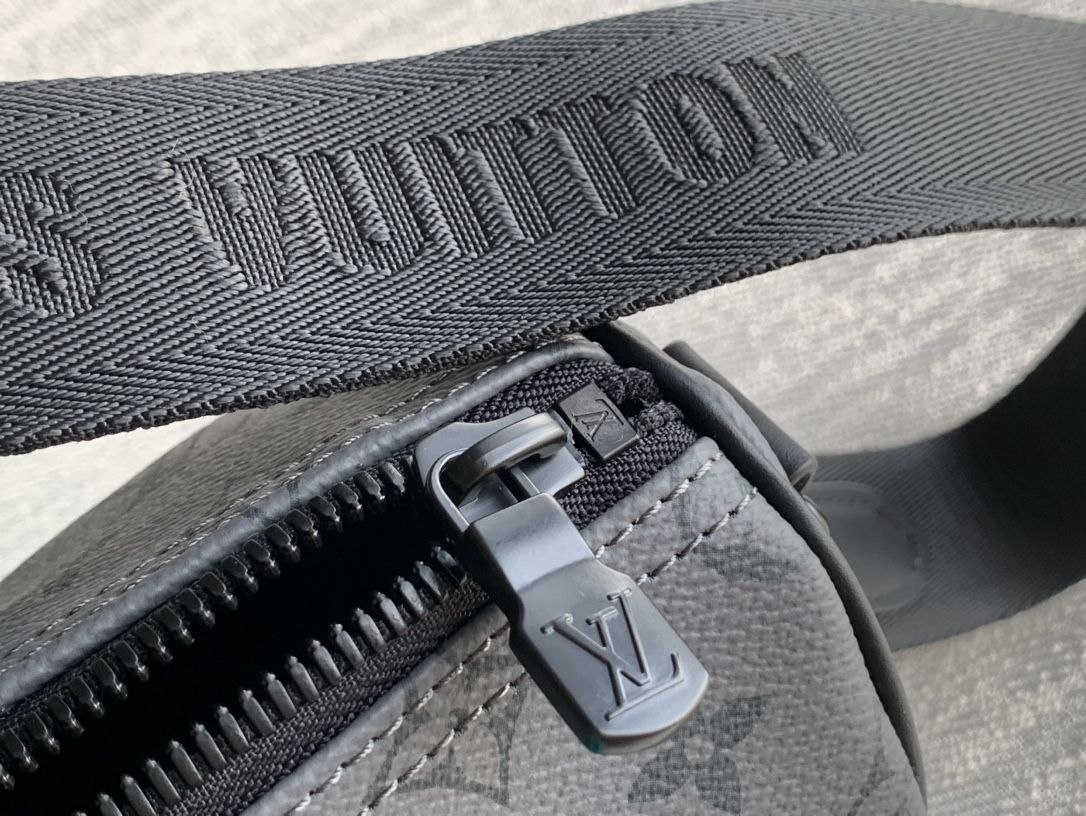 1V Keepall Bandoulière 25 — Silver-Light Blue image 7