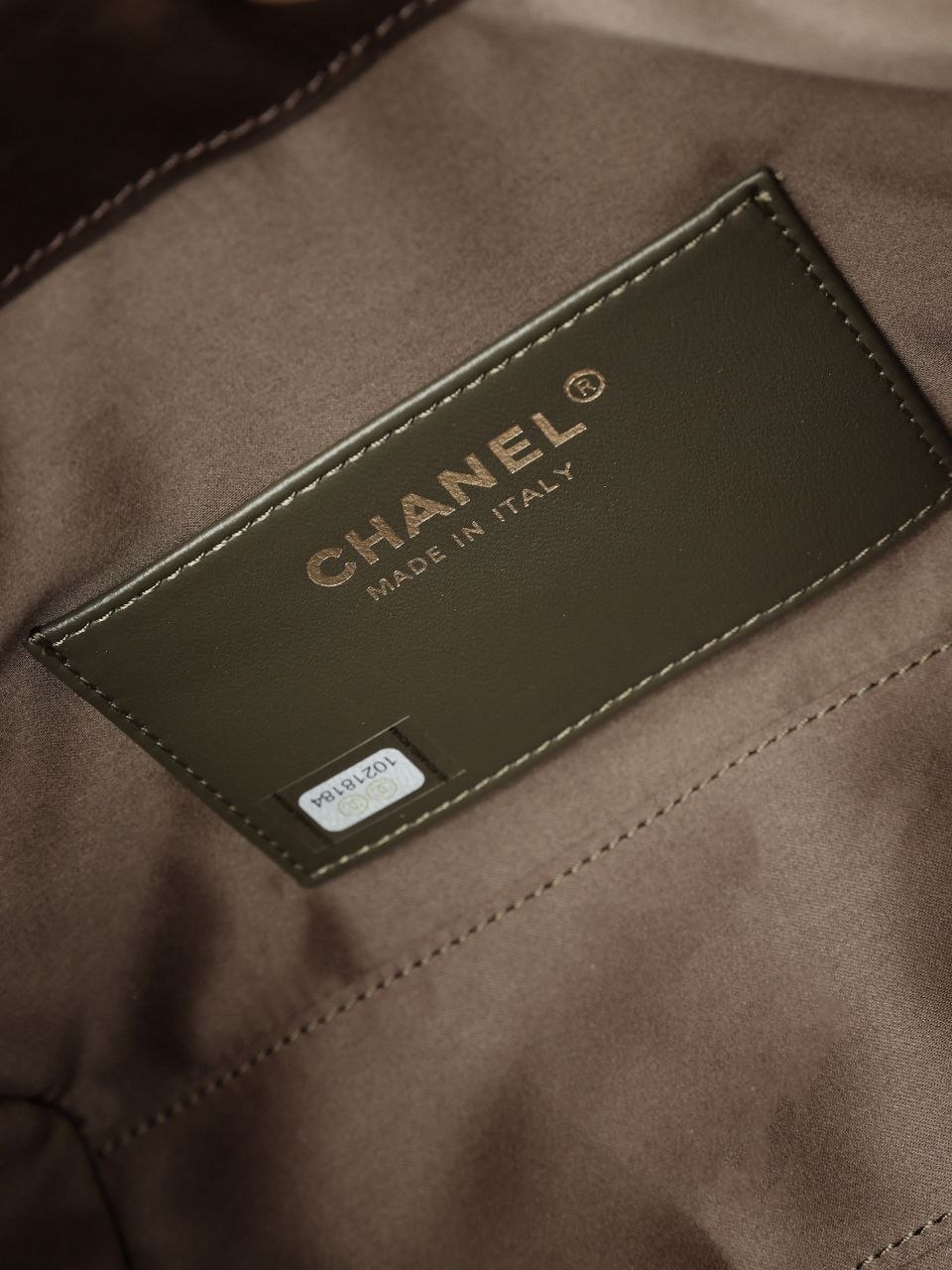 Ch@nel 25A Denim Hobo — Black-Gold image 2