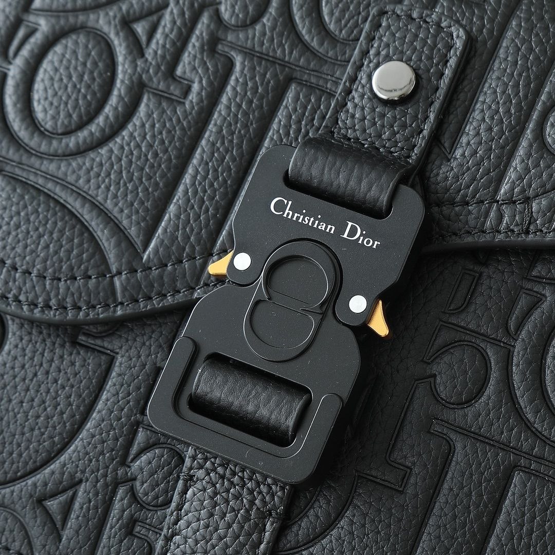 D1or Gravity Saddle Messenger