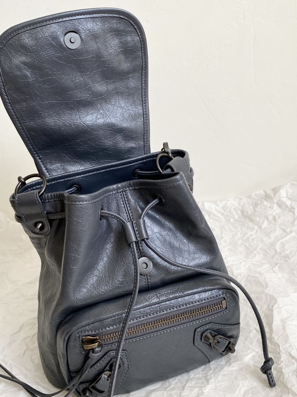 B@lenciaga Le City Backpack — Grey