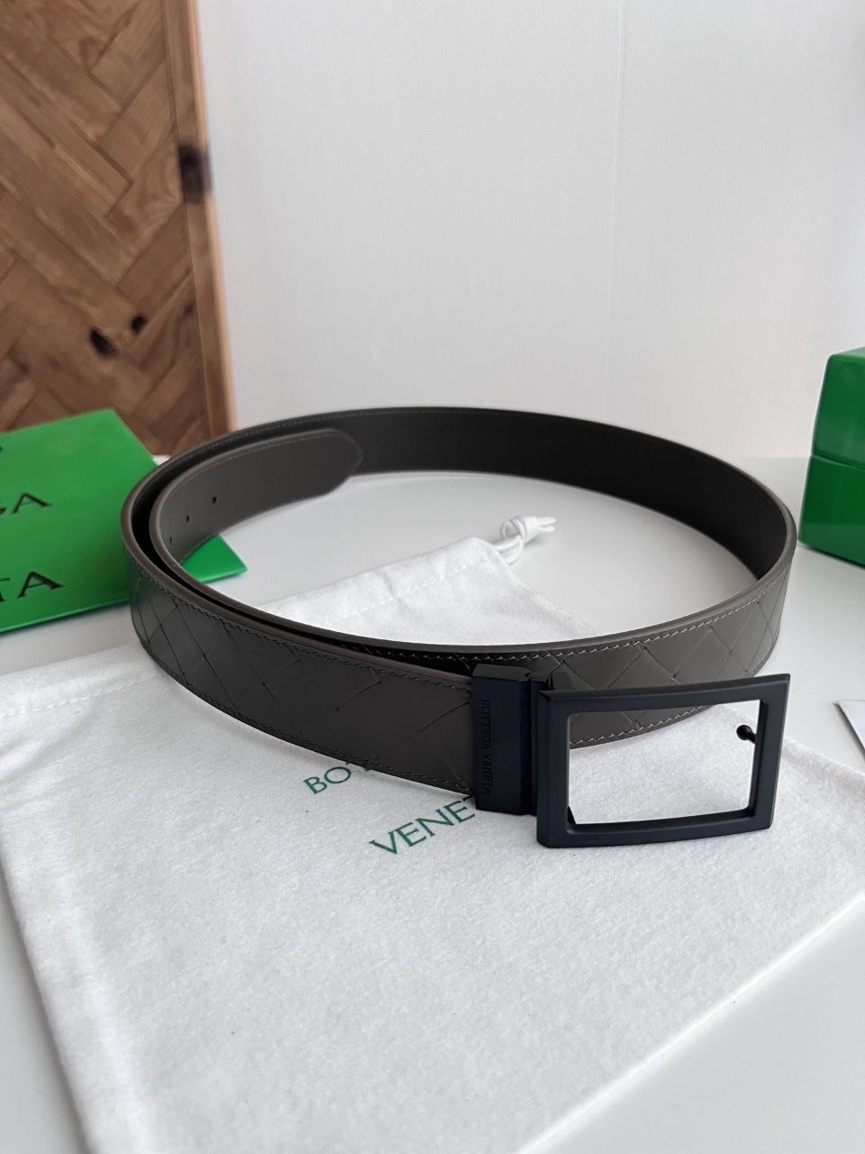 BV Intrecciato Stamp — Gunmetal · Green image 3